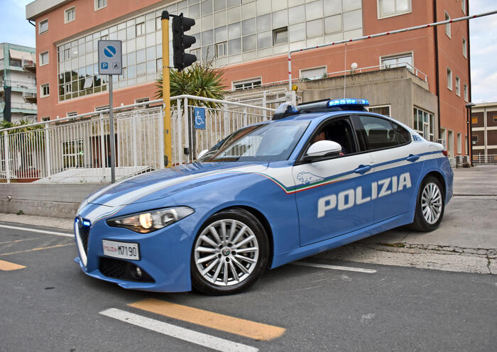 Tentano truffa telefonica ad anziano, due arresti a Siracusa