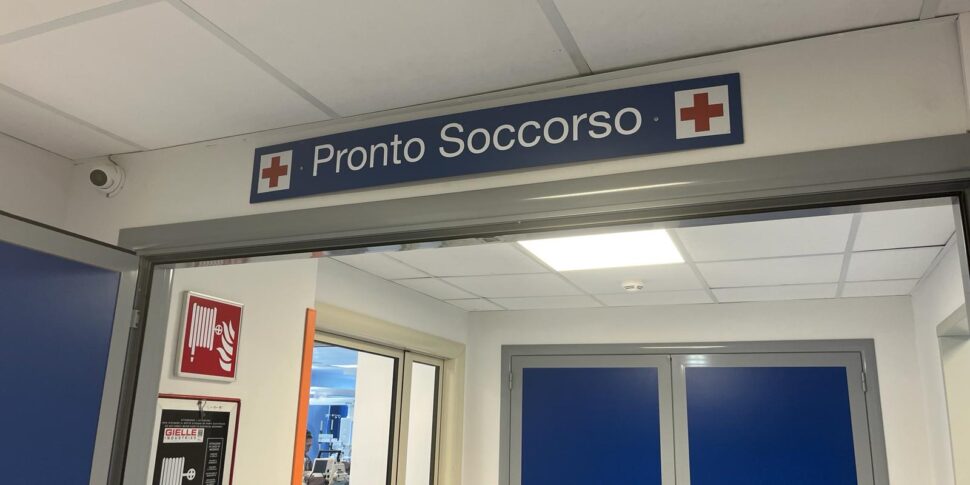 Messina, calci e pugni a un infermiere al pronto soccorso del Policlinico