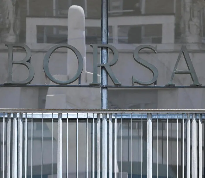 Borsa: a Milano apertura in rialzo, +0,79%