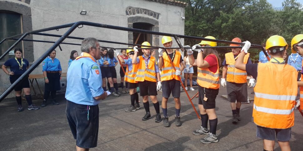 Il campo scout «Anch'io sono la Protezione civile» per sensibilizzare i giovani sulla prevenzione degli incendi