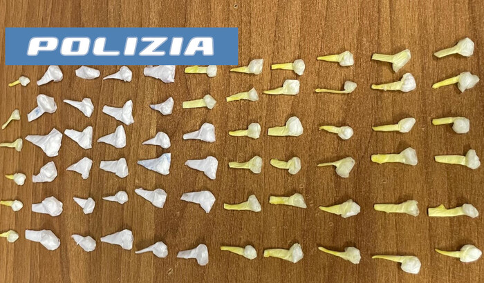 Pusher con 69 dosi di cocaina, arrestato dalla Polizia a Catania