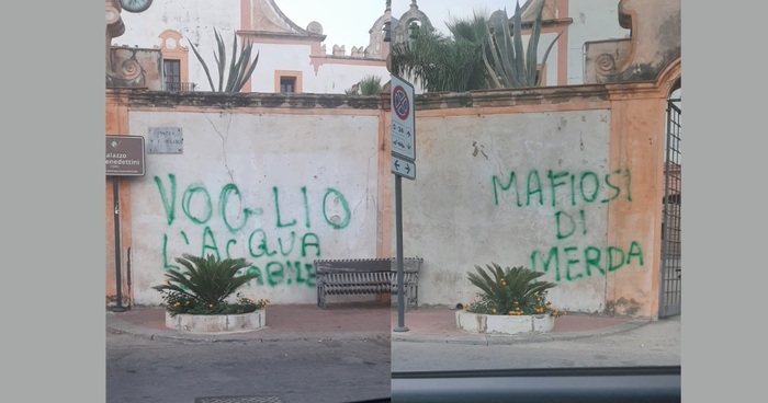 'Mafiosi,voglio l'acqua' ,intimidazioni su muro municipio Cinisi