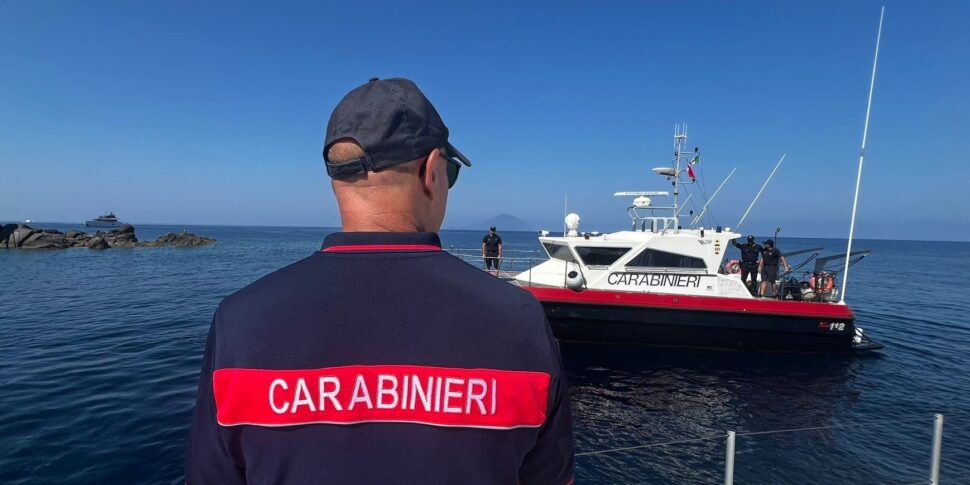 Eolie, controlli intensificati dei carabinieri: raffica di multe e denunce