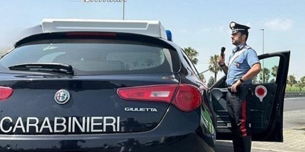 La patente revocata da 27 anni, ma lui continua a guidare: denunciato sessantunenne a Catania