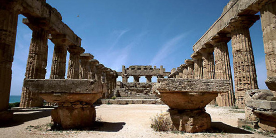 Nuova scoperta al Parco di Selinunte, riaffiora un piccolo tempio