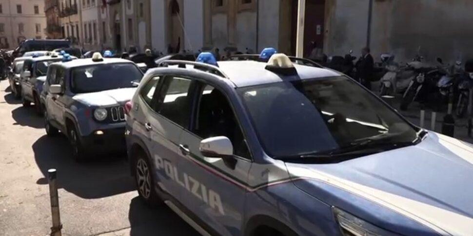 Palermo, spacciava vicino alle scuole dello Sperone: daspo urbano per un ventisettenne