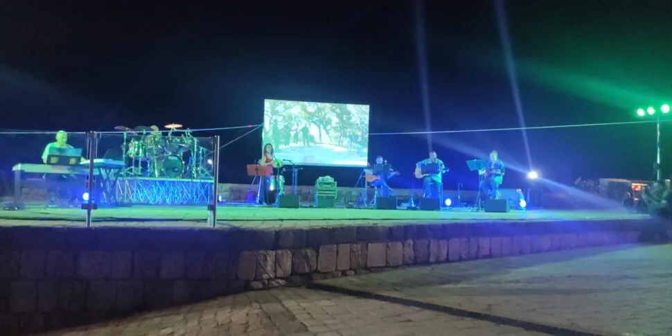 Tornano i Monalos a Pollina: un viaggio emozionante di musica, ricordi e successi