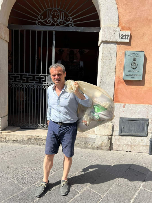 Sindaco di Taormina, alte sanzioni a chi non segue differenziata