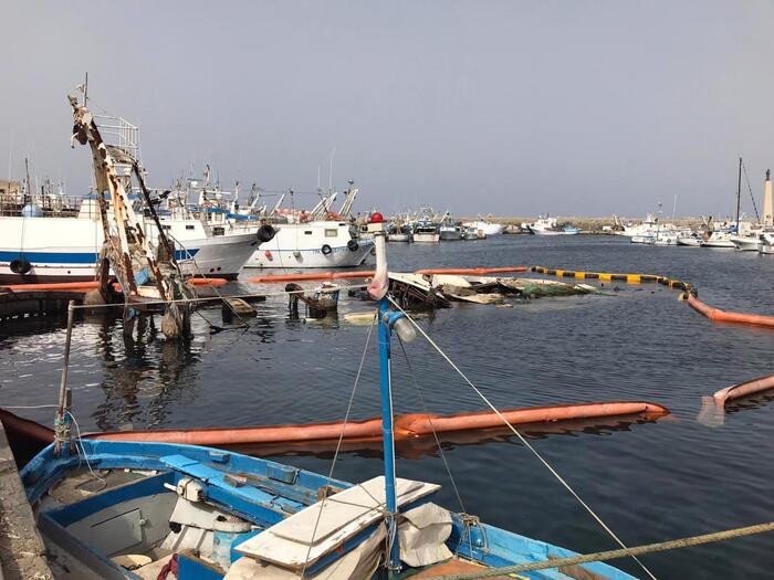 Affonda una barca a vela nel Palermitano, 7 dispersi