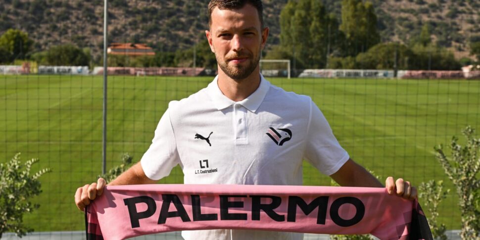 Le Douaron lascia il club francese e arriva a Palermo, indossa la maglia rosanero: Broh viene ceduto al Padova