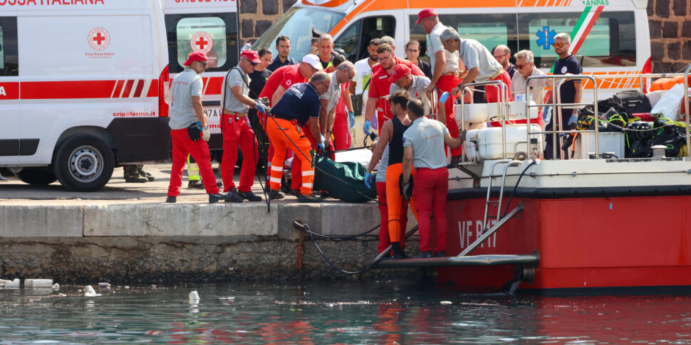 Tromba d'aria affonda un veliero a Porticello: un morto e 6 dispersi. Erano tutti ospiti del magnate Linch, in viaggio premio