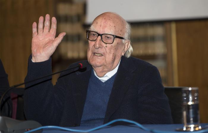 Camilleri avrebbe 99 anni, un cult anche per millennial