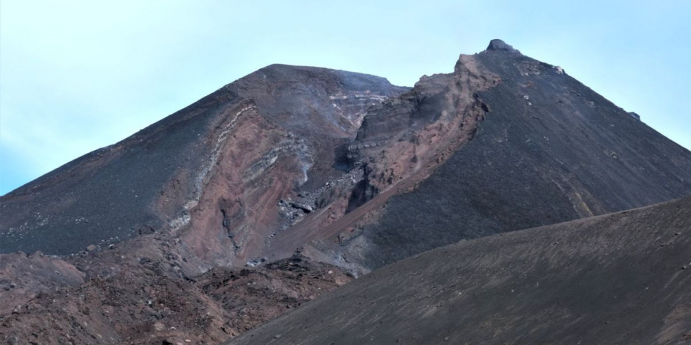 Etna, nuova attività esplosiva dal cratere di Nord-Est