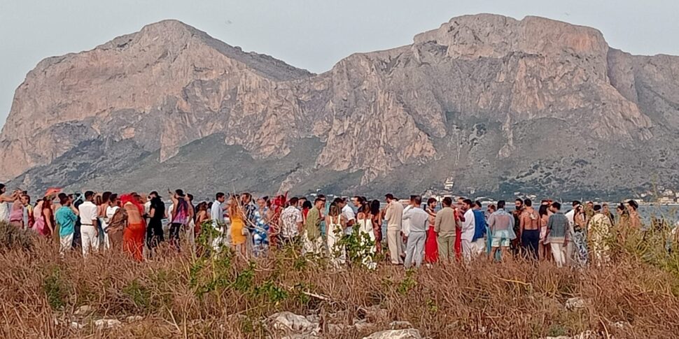 Isola delle Femmine, multa da 51 euro a tutti i partecipanti alla festa abusiva sull’isolotto