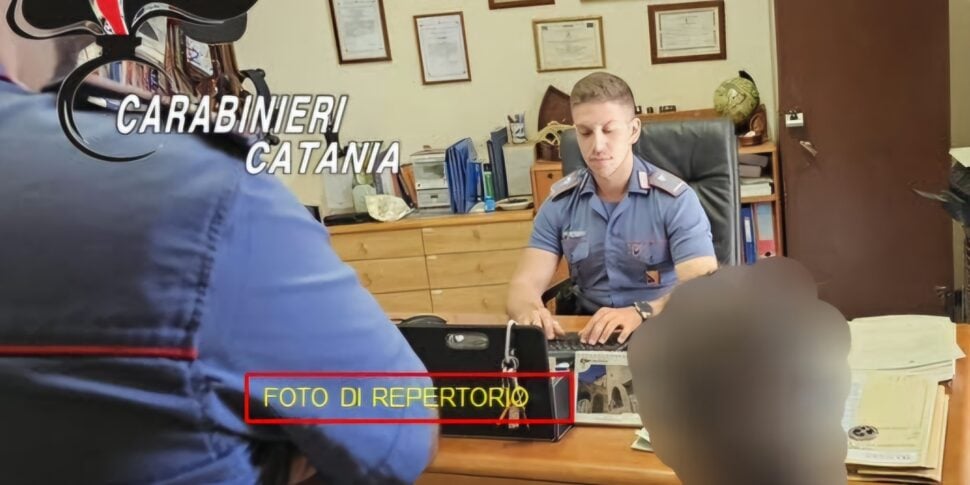 Gravina, «Ti uccido prima che arrivano i carabinieri»: finisce ai domiciliari per avere aggredito la moglie