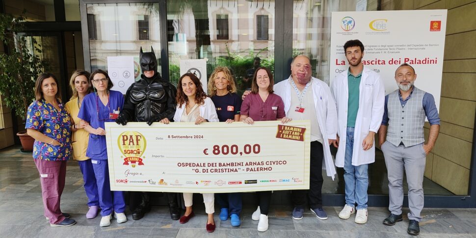 Il Park Art Fest di Carini dona un assegno all'Ospedale dei Bambini di Palermo