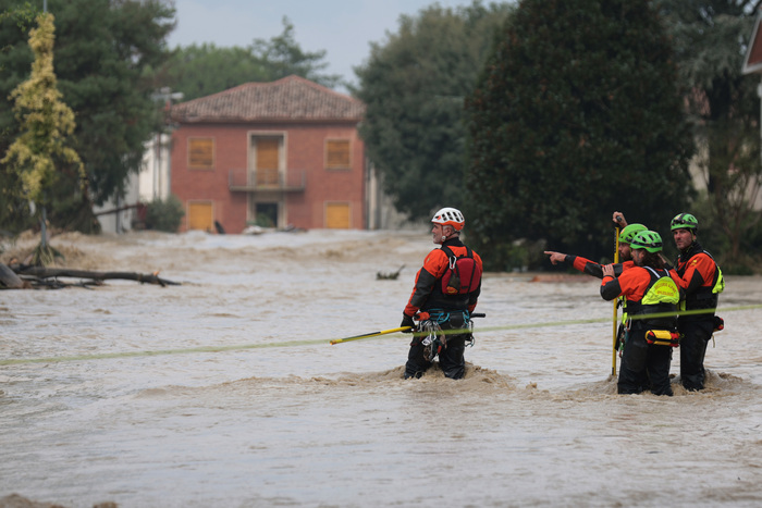 Musumeci, ci avviamo a obbligo di polizze clima sulle case