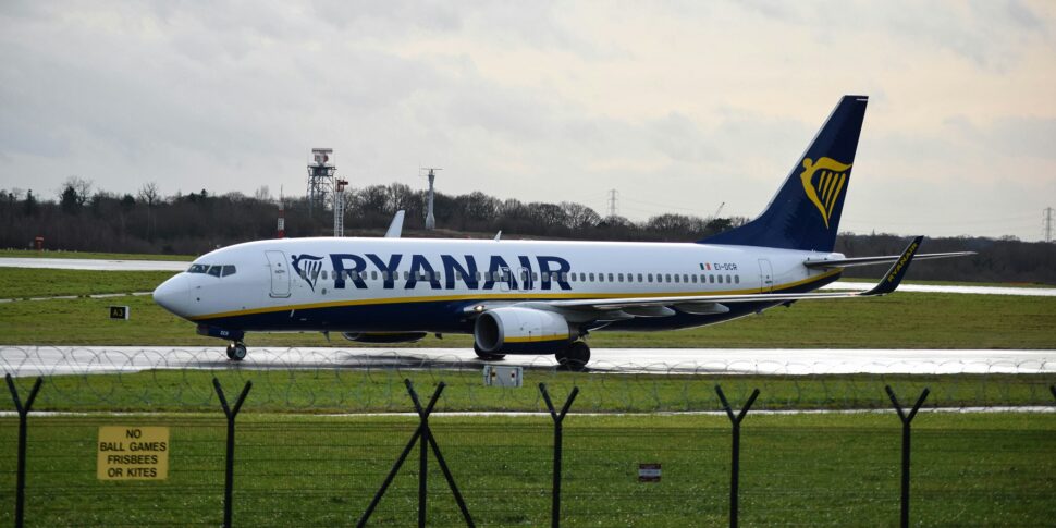 Voli in ritardo Ryanair Palermo-Roma e ritorno, passeggeri per ore in aeroporto