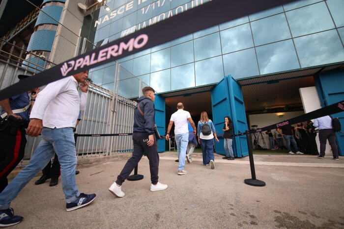 Calcio: Palermo, pareggio senza reti al Barbera col Cesena