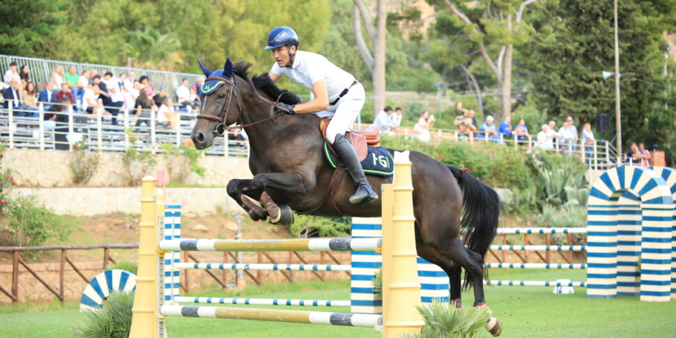 Equitazione, agli Internazionali di Sicilia Moneta e Schwarz si dividono il primato nella gara principale della giornata d’apertura