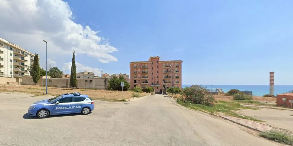 Porto Empedocle, colpi d'arma da fuoco contro una casa