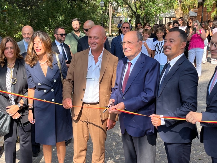 Riapre Villa Gallidoro a Palermo, inaugurata da Schifani