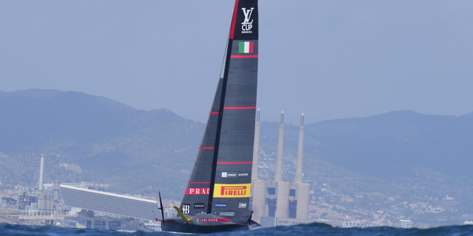 Vuitton Cup, Luna Rossa prende il largo: 2-0 contro American Magic in semifinale