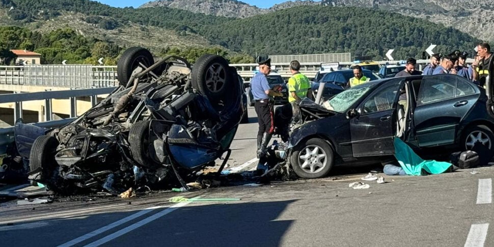 Raccolta fondi a Ribera per i funerali delle vittime e per i tre fratellini rimasti orfani dopo l'incidente sulla Palermo-Sciacca