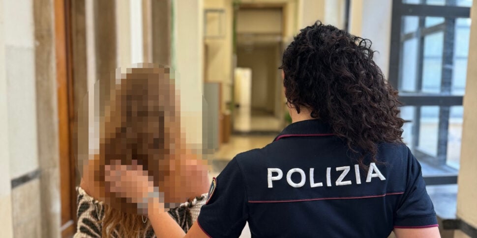 Schiaffi e pugni all’ex compagna, arrestato a Catania