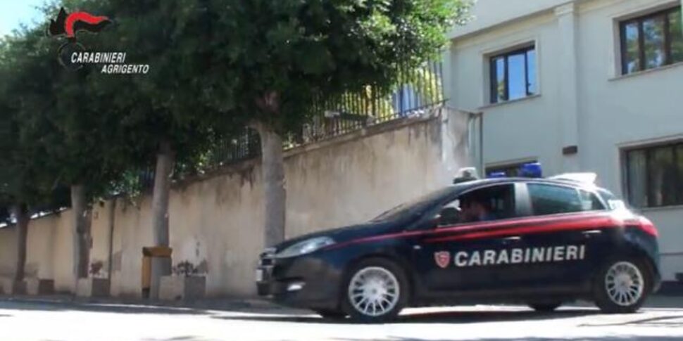 A Licata è stato arrestato un uomo per spaccio. In casa aveva anche un fucile a canne mozze