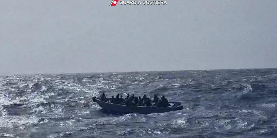 Barcone incagliato a Marsala, 41 i migranti soccorsi