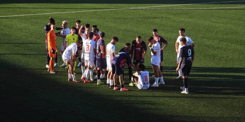 Il calciatore della Jonica bersagliato da insulti razzisti: «Non capisco questo odio»