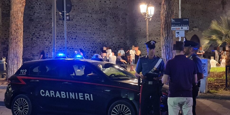 Catania, controlli ai parcheggiatori abusivi: numerose sanzioni anche per violazioni del codice della strada