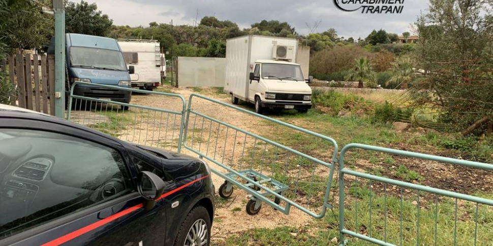 Erice, sequestrata una discarica abusiva di oltre ventimila metri quadrati