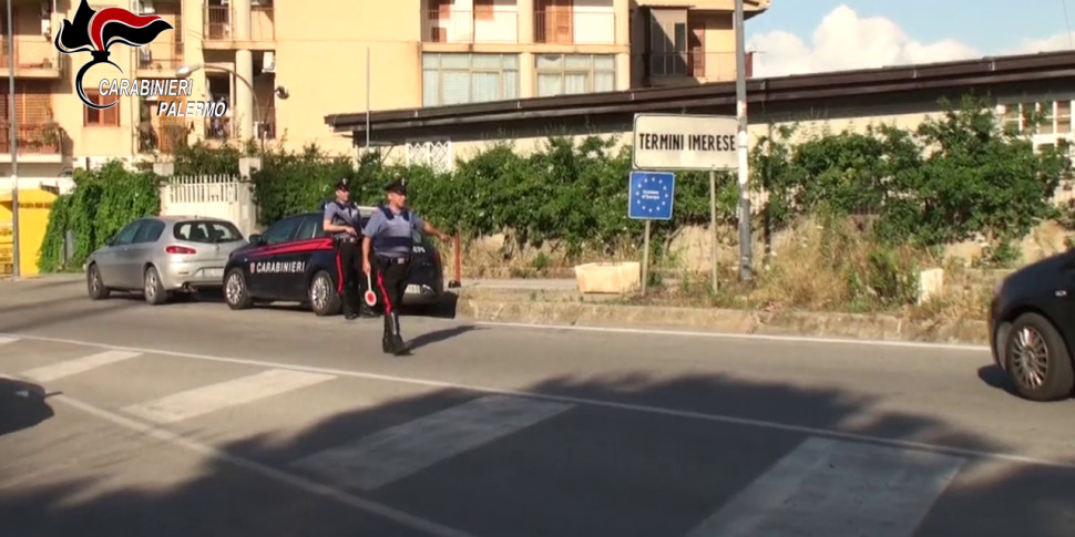 Furto di carburante da un’autogru nel porto di Termini Imerese