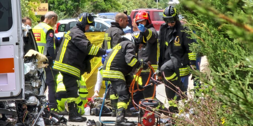 Rogo in casa a Solarino, il miagolio del gatto sveglia e salva la famiglia: lui muore nell'incendio