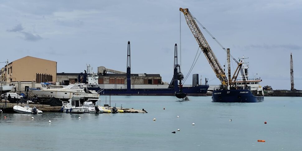 A Porto Empedocle avviati i lavori sui fondali della banchina Sciangula, migliori manovre per le navi da crociera e i traghetti