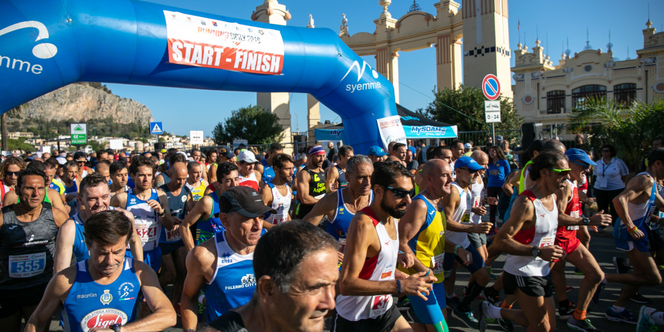 Palermo, si corre la mezza maratona: città chiusa al traffico