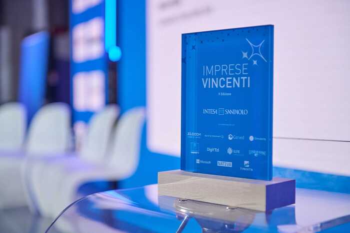 Intesa Sanpaolo premia 10 Pmi 'Vincenti' di Toscana e Umbria