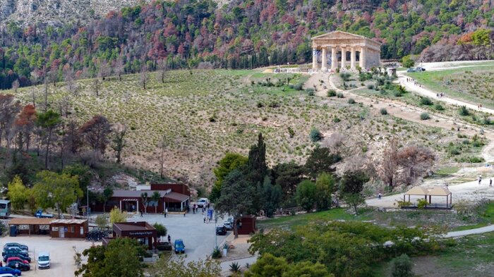 A Segesta restyling area accoglienza dopo l'incendio