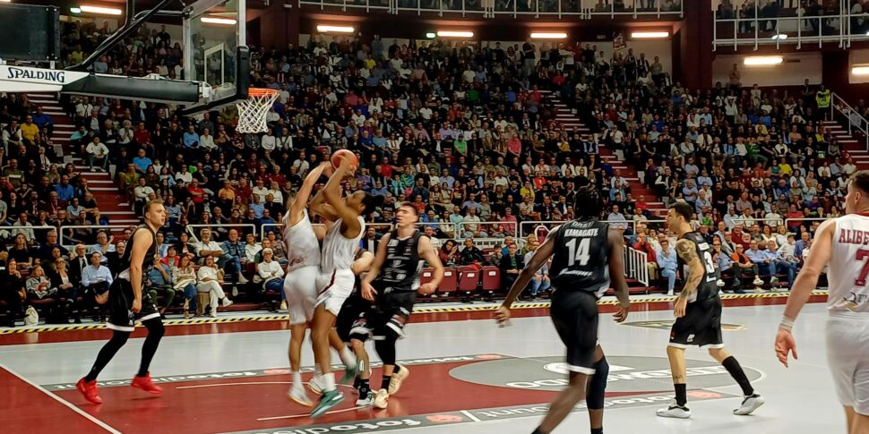 Basket Serie A, il Trapani battuto dal Tortona: 78-84