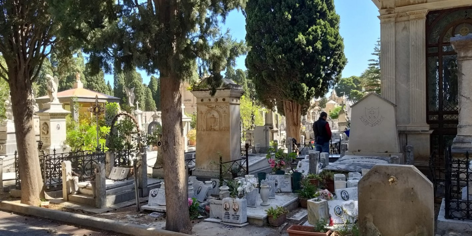 Cimiteri di Palermo, completate le operazioni di pulizia: ecco gli orari di apertura