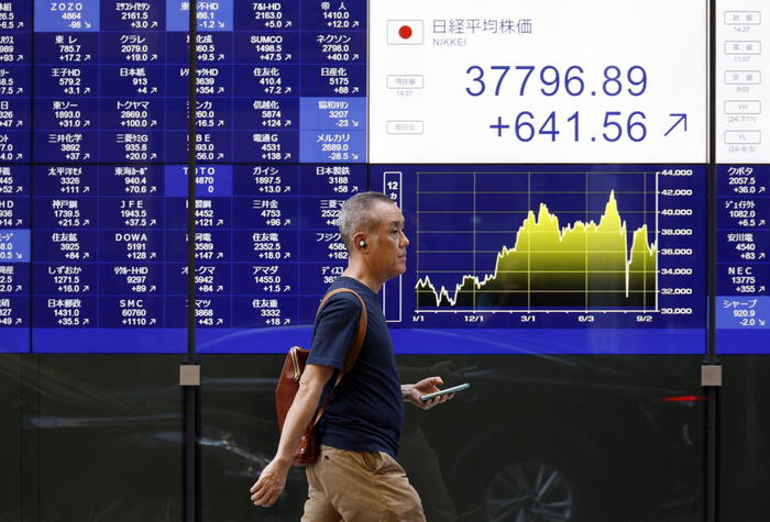 Borsa: Tokyo, apertura poco variata (-0,11%)