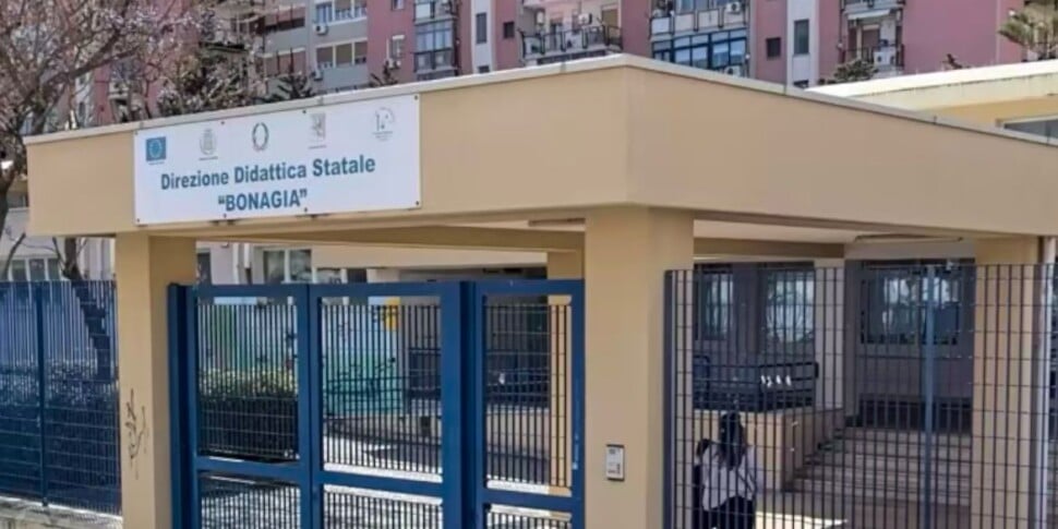 Palermo, vandali nella scuola Piersanti Mattarella a Bonagia