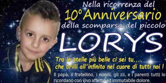 Dieci anni senza Lorys Stival, manifesti e messa in paese