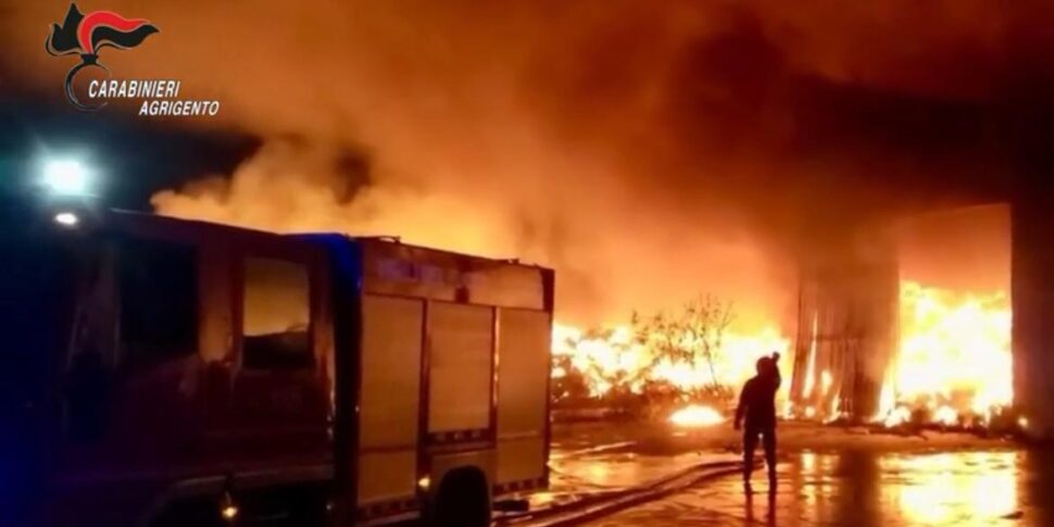 Agrigento, 10 arresti per l'incendio doloso alla Omnia srl