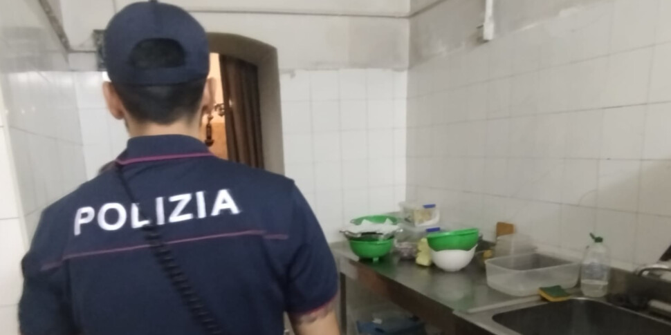 Chiusa una trattoria e sospesa l'attività di una panineria a Catania, non avevano le autorizzazioni