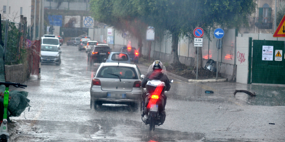 Pioggia e allagamenti a Palermo, arrivano i primi disagi IL VIDEO