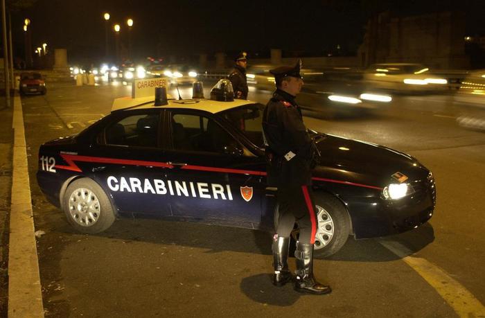 Operazione dei carabinieri nel rione Zen