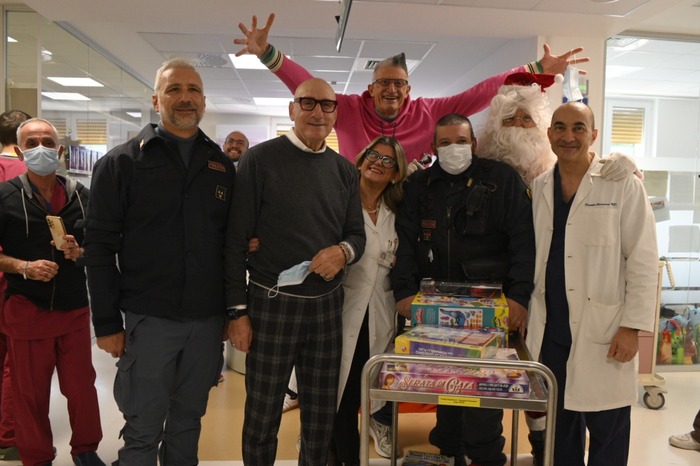 Natale: i campioni Graziani e Lucchetta all'Ismett a Palermo